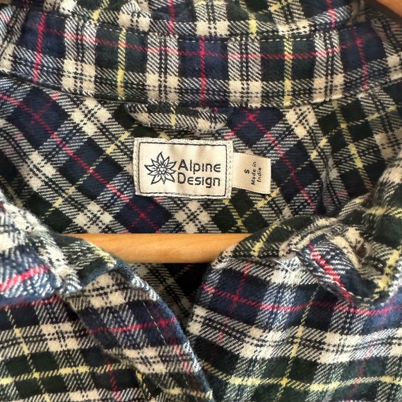 NWT! Women’s Alpine Design multi colored plaid button down flannel shirt, Small - Picture 2 of 4
